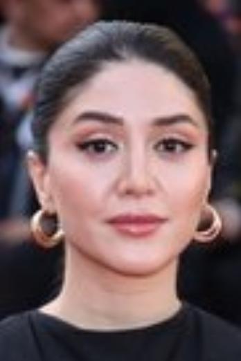 Niousha Akhshi isSadaf