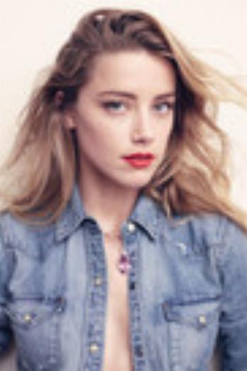 Amber Heard isZoe