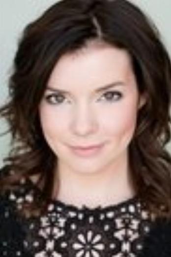 Cherami Leigh isYoung Ursa (głos)