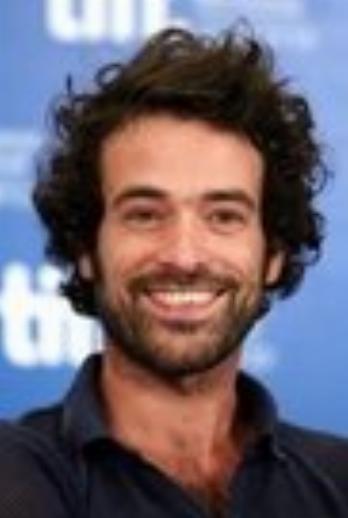 Romain Duris isAramis