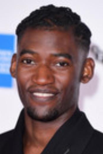Malachi Kirby isBill