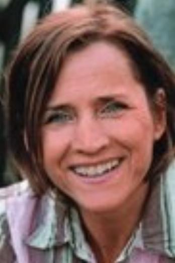 Catherine Stoyan isSusanne