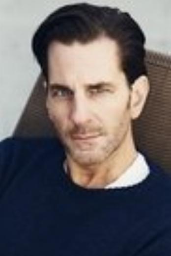 Aaron Abrams isDr. Glenn Maybrook