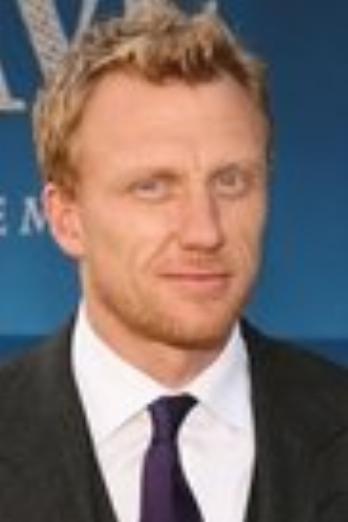 Kevin McKidd isAndrew Bloom