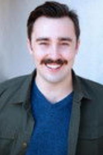 Dakota West isDon (głos)