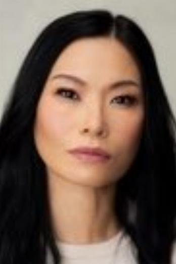 Lourdes Faberes isEmilia