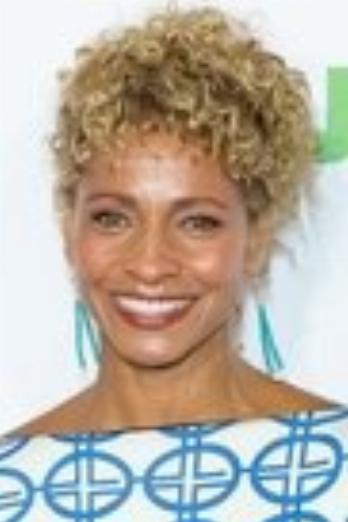 Michelle Hurd isDetective Boyd