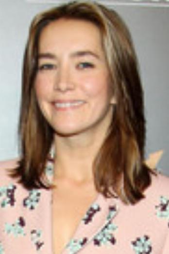 Kamilla Baar isMagda