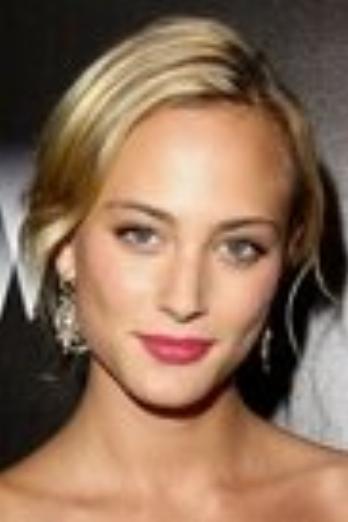Nora Arnezeder isEvoli