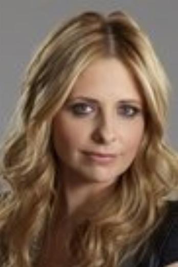 Sarah Michelle Gellar isHelen Shivers