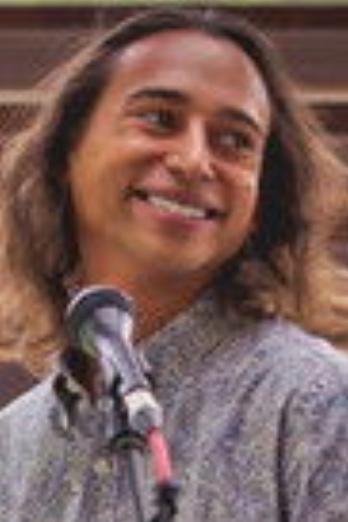 Davey Thompson isBen Appleby (głos)