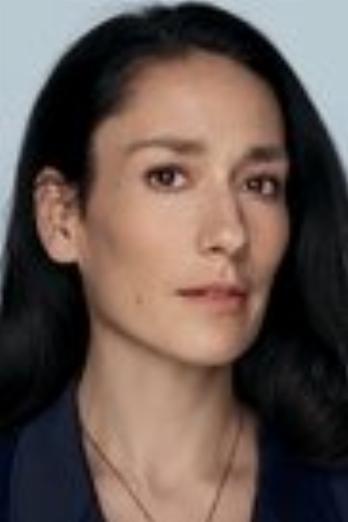 Sian Clifford isCharlotte 'Eppy' Epstein