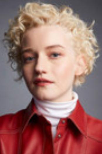 Julia Garner isShalla-Bal / Silver Surfer