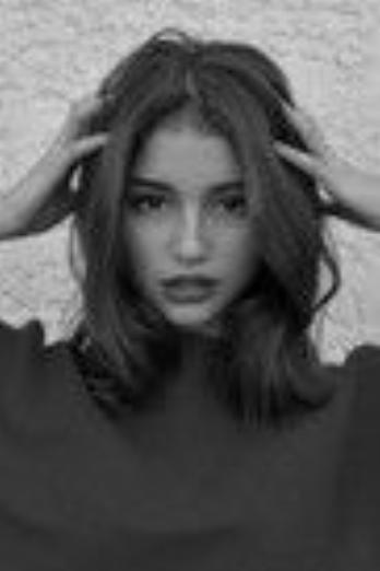 Cassandra Cano isEstelle