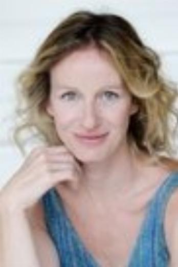 Roberta Rovelli isAnna Milligan