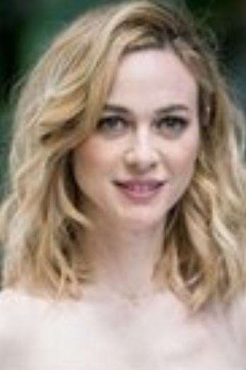 Marta Hazas isRafaela