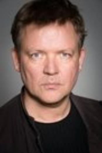 Justus von Dohnányi isHeribert Siegmann