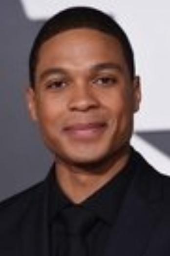 Ray Fisher isCyborg / Victor Stone