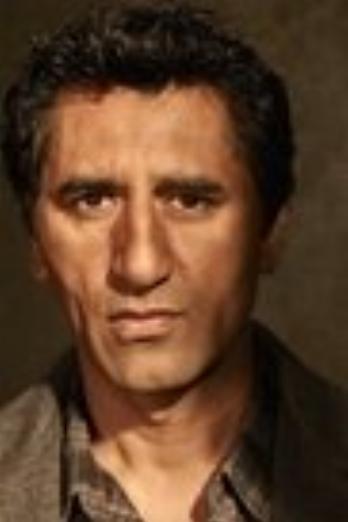 Cliff Curtis isAndre Jenson (Captain)