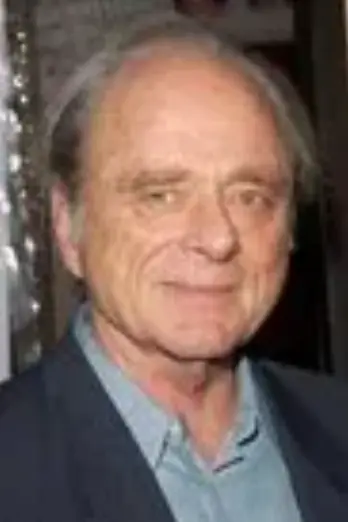 Harris Yulin isBernstein