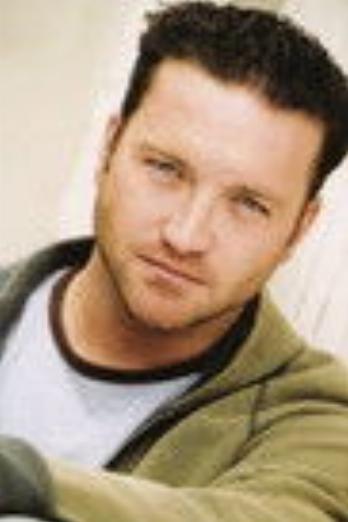 Larry Bagby isErnie / 'Ice'