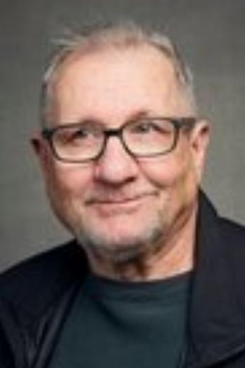 Ed O'Neill isHank (głos)
