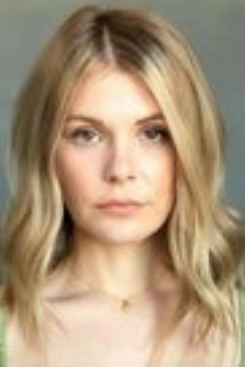 Hannah Arterton isHooper