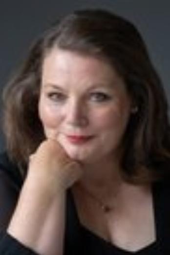 Joanna Scanlan isAnn