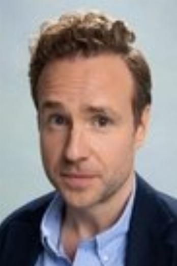 Rafe Spall isEli Mills