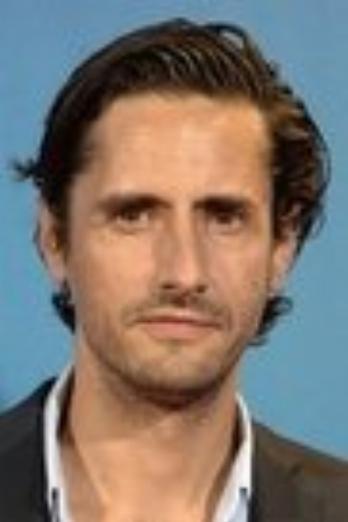 Juan Diego Botto isPhotographer