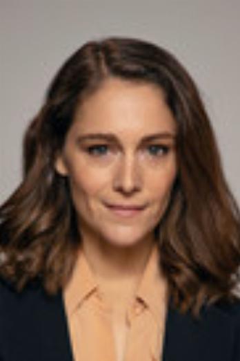 Ariane Labed isOlder Zsófia