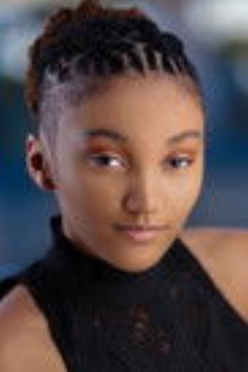 Jordan Kristine Seamón isHarper Hunter