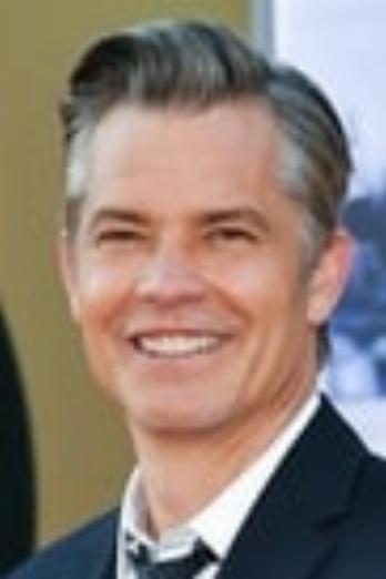 Timothy Olyphant isMickey Altieri