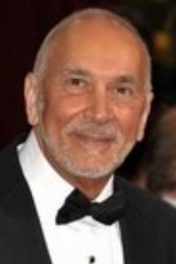 Frank Langella isPerry White