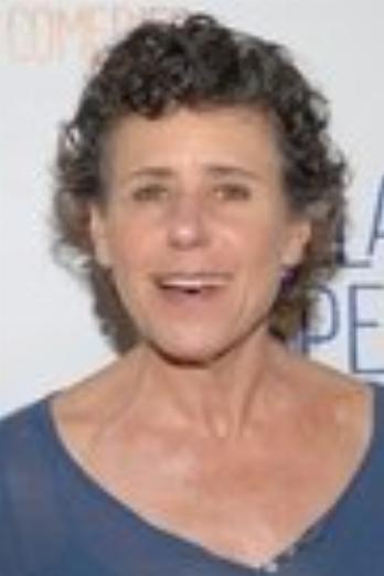 Julie Kavner isMom (głos)