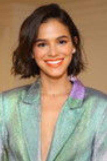 Bruna Marquezine isJenny Kord