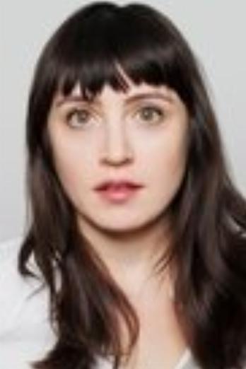 Tallie Medel isBecky Sregor