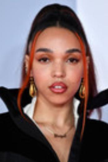 FKA twigs isShelly Webster