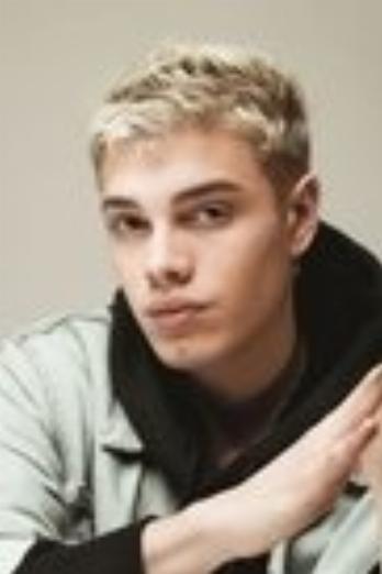 Simone Baldasseroni isRigel Wilde