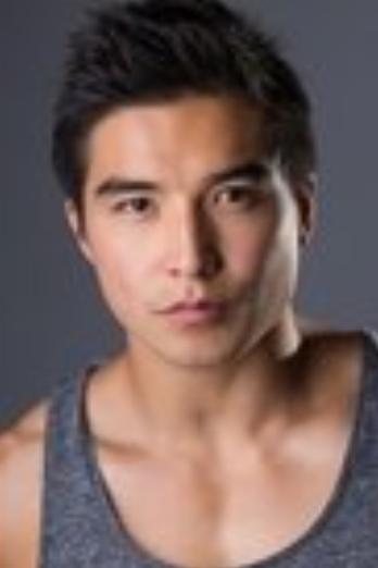 Ludi Lin isLiu Kang