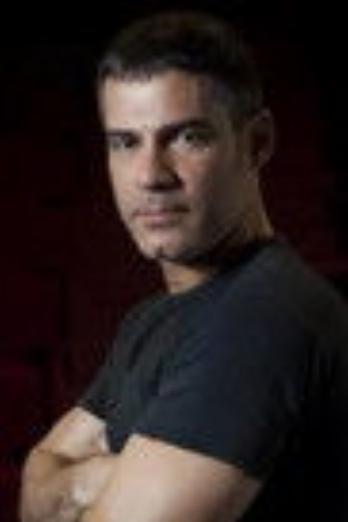 Gil Botelho isClifford