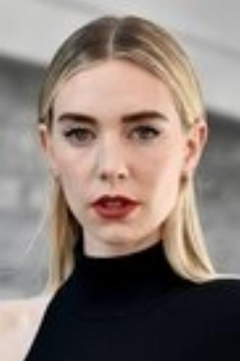 Vanessa Kirby isSue Storm / Invisible Woman