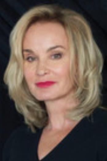 Jessica Lange isDorothy Quincannon