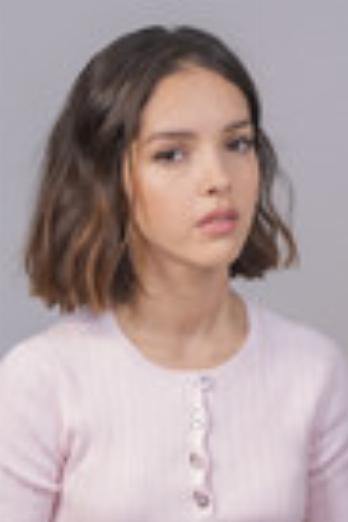 Lyna Khoudri isConstance Bonacieux