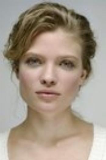 Mélanie Thierry isLaura