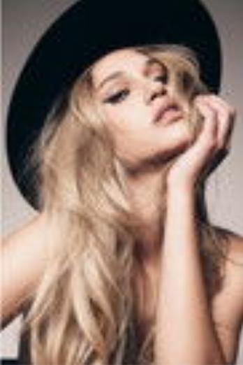 Meredith Mickelson isGia