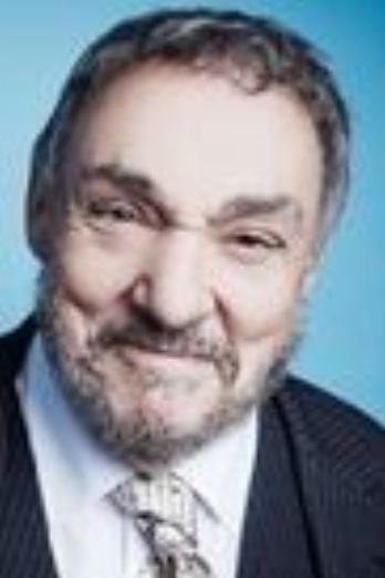 John Rhys-Davies isGimli / Treebeard (głos)