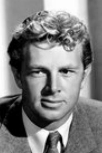 Sterling Hayden isCaptain McCluskey