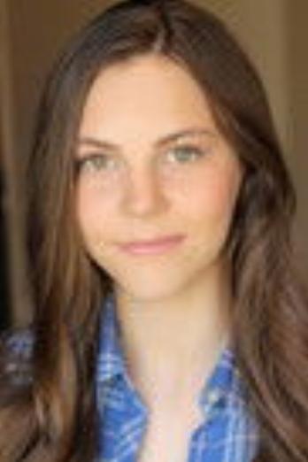 Kaitlyn Dias isRiley (głos)