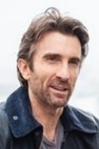 Sharlto Copley isGlen Van Der Koy